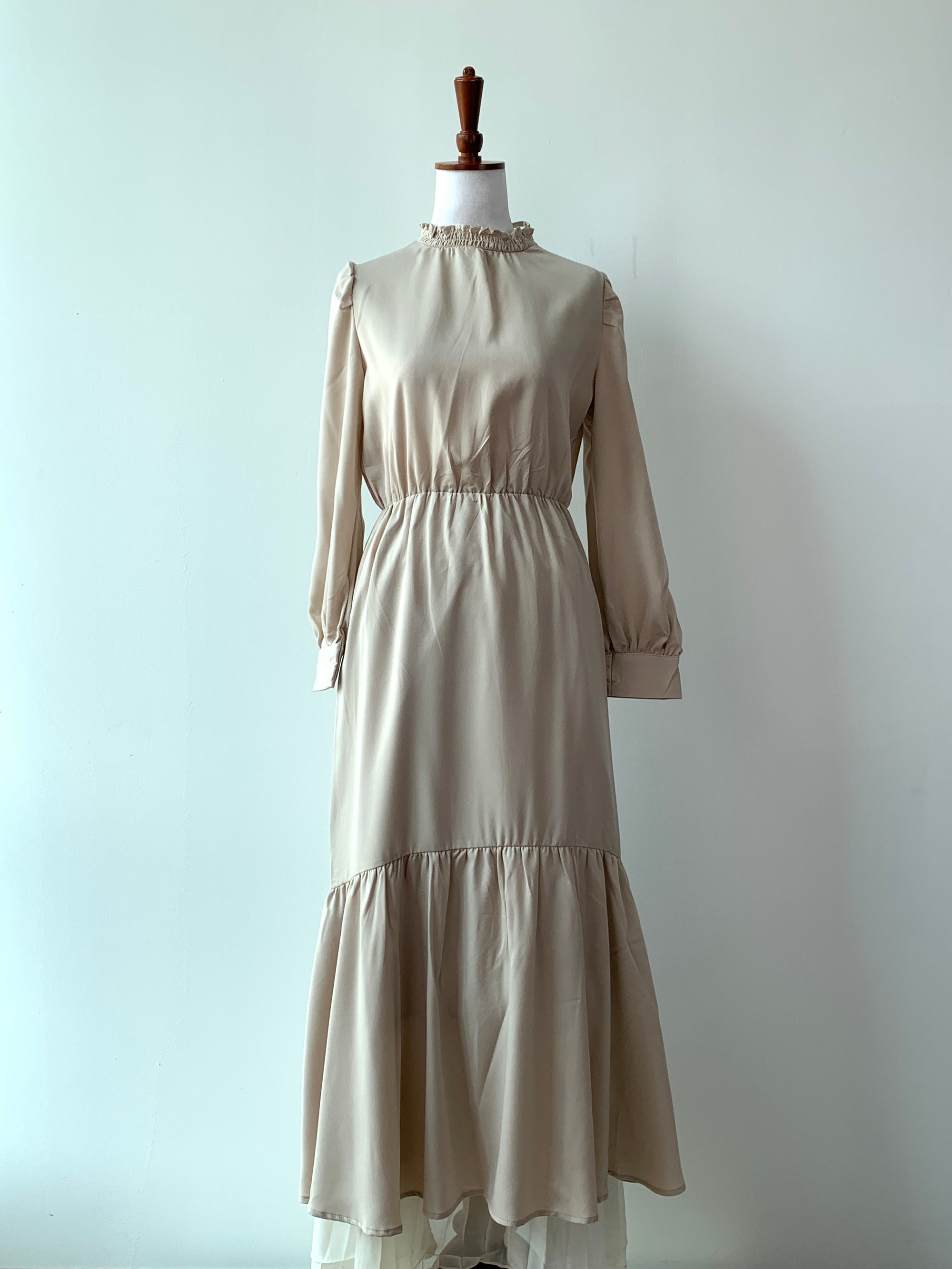KHAKI