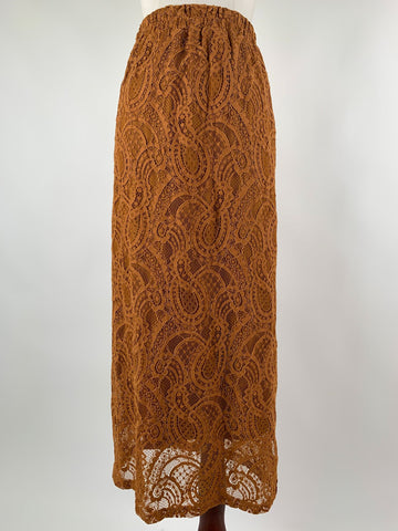 BROWN LACE