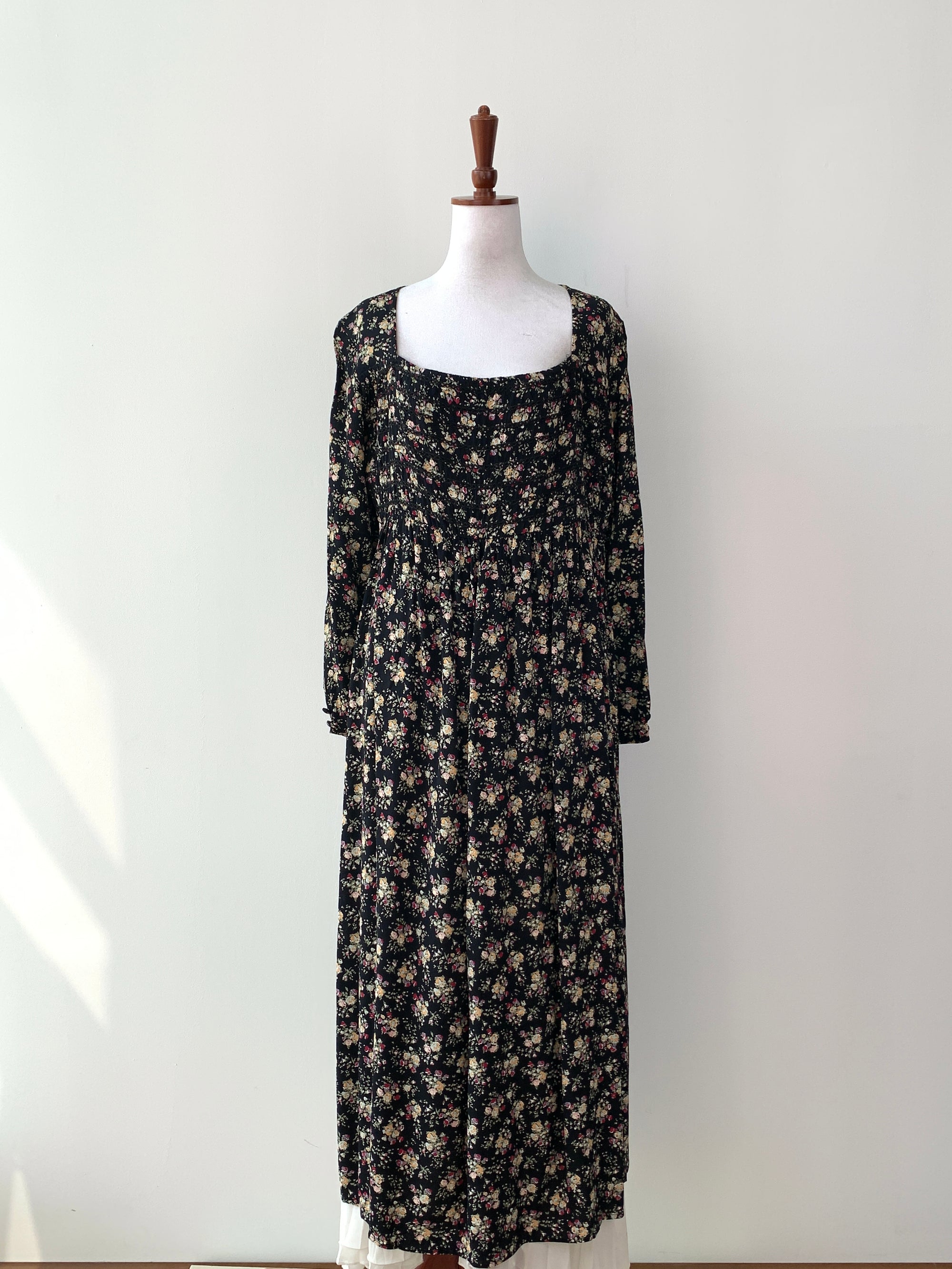 ANN TAYLOR